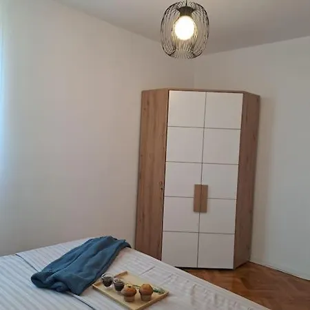 Rainbow Apartment Bucharest