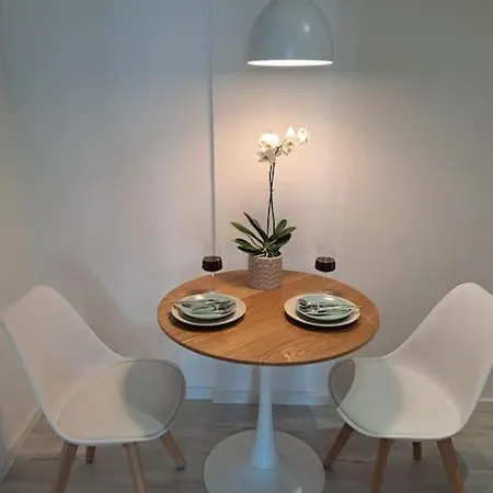 Rainbow Apartment *